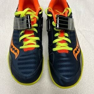 SAUCONY UNLEASH MENS SIZE 10 WORN ONCE!!!